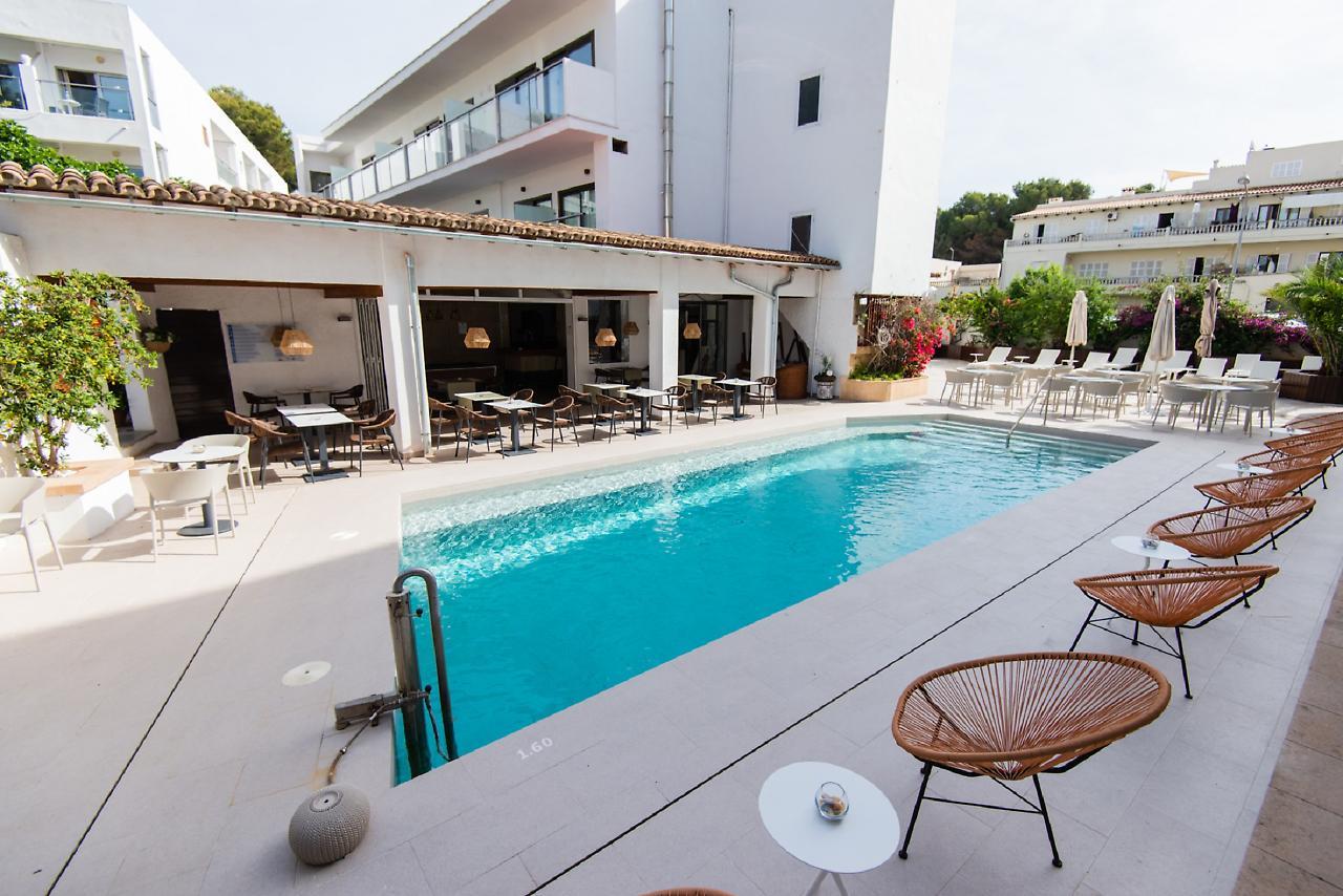 Petit Garden Hotel By Flacalco Cala Ratjada  Exterior foto